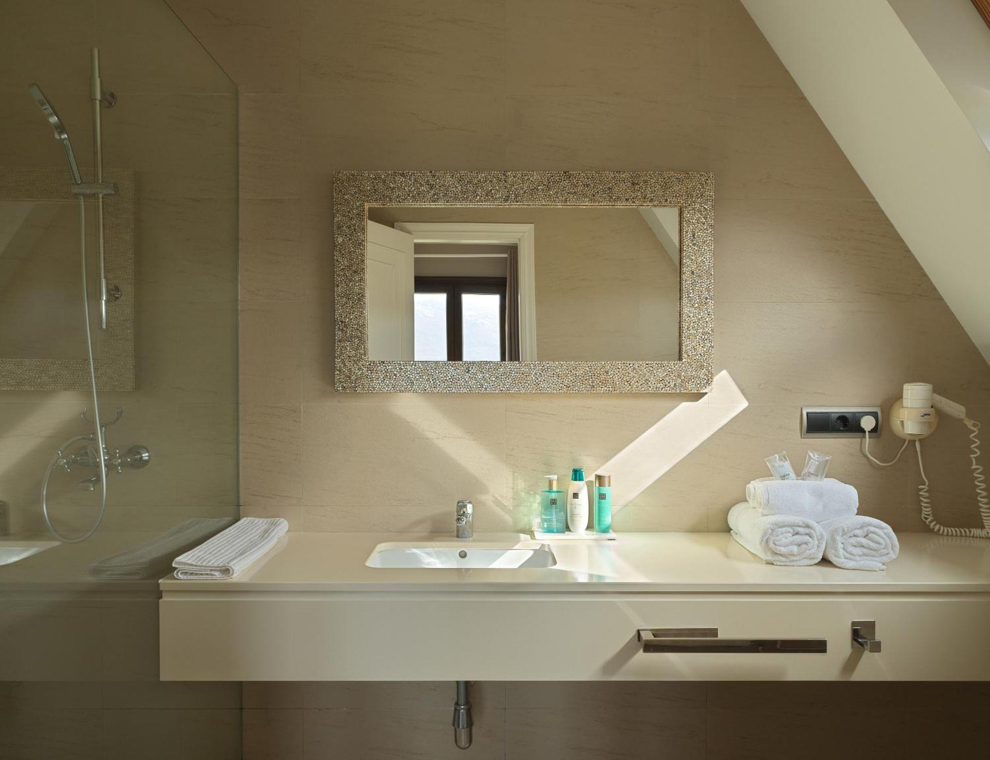 As Garzas Hotel Barizo Exterior photo